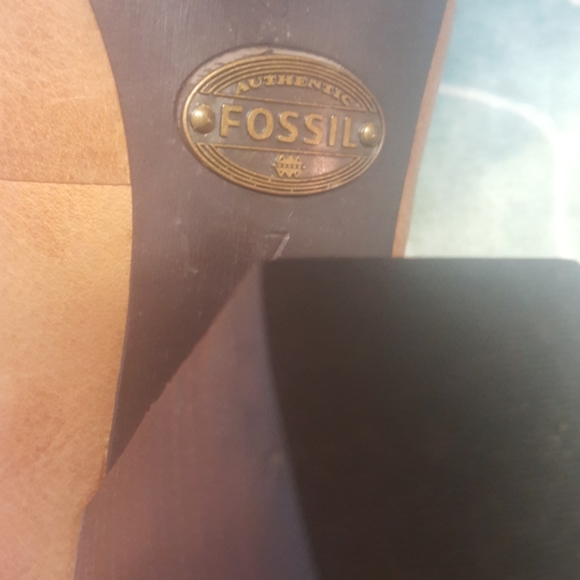 Fossil leather pumps with chunky stacked heel - Picture 10 of 12